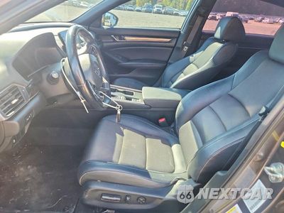 Zdjęcie 7 z 12 samochodu: 2020 HONDA ACCORD SPORT VIN:1HGCV1F39LA111183 - miniatura