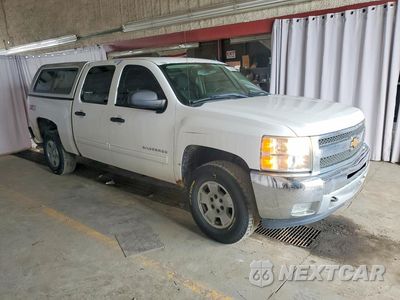 Czwarte zdjęcie samochodu z boku: 2013 CHEVROLET SILVERADO K1500 LT VIN:3GCPKSE73DG372508 - miniatura
