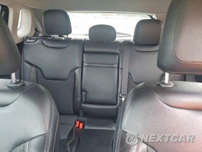 Zdjęcie 10 z 13 samochodu: 2019 JEEP COMPASS LATITUDE VIN:3C4NJDBBXKT801159 - miniatura