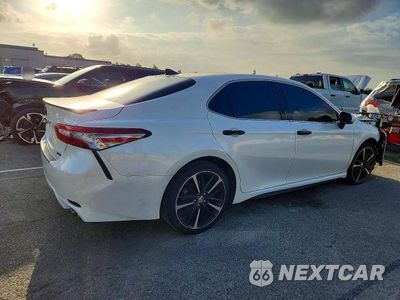 Trzecie zdjęcie samochodu z tyłu: 2019 TOYOTA CAMRY XSE VIN:4T1B61HK7KU832882 - miniatura