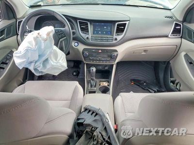 Zdjęcie 8 z 13 samochodu: 2018 HYUNDAI TUCSON VALUE VIN:KM8J3CA24JU668046 - miniatura