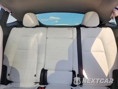 Zdjęcie 10 z 13 samochodu: 2025 TESLA MODEL Y VIN:7SAYGDEE9SA350340 - miniatura
