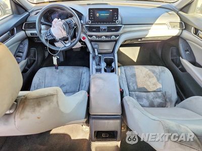 Zdjęcie 8 z 12 samochodu: 2018 HONDA ACCORD LX VIN:1HGCV1F17JA258307 - miniatura