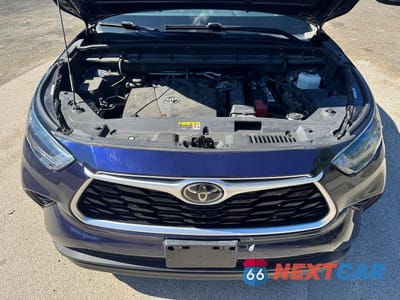 Zdjęcie 7 z 13 samochodu: 2021 TOYOTA HIGHLANDER XLE VIN:5TDGZRBH0MS545615 - miniatura