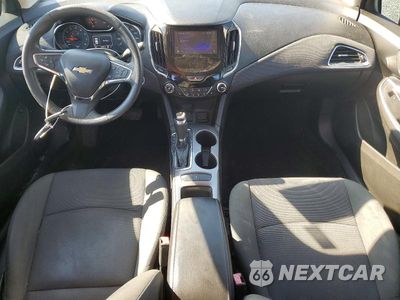 Zdjęcie 8 z 12 samochodu: 2017 CHEVROLET CRUZE LT VIN:1G1BE5SM0H7238546 - miniatura