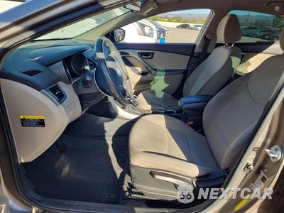 Zdjęcie 7 z 12 samochodu: 2014 HYUNDAI ELANTRA SE VIN:5NPDH4AE1EH527826 - miniatura