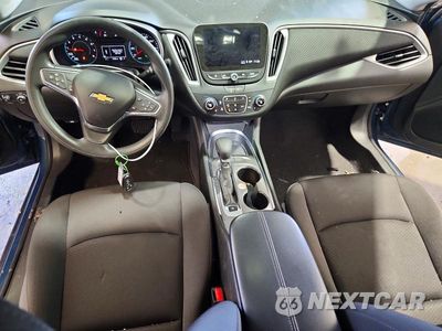 Zdjęcie 8 z 12 samochodu: 2025 CHEVROLET MALIBU LT VIN:1G1ZD5ST2SF116275 - miniatura