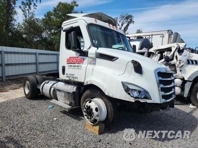 Czwarte zdjęcie samochodu z boku: 2025 FREIGHTLINER CASCADIA 116 SEMI TRUCK VIN:3AKBHSDV5SSVZ5980 - miniatura