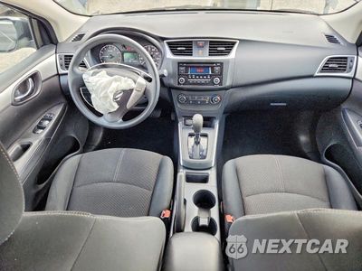 Zdjęcie 8 z 12 samochodu: 2017 NISSAN SENTRA S VIN:3N1AB7AP6HY255596 - miniatura