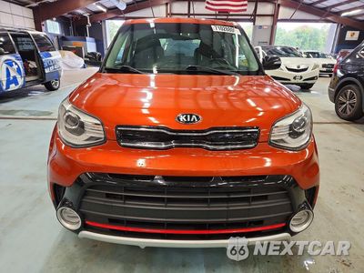 Piąte zdjęcie samochodu w środku: 2018 KIA SOUL ! VIN:KNDJX3AA6J7579433 - miniatura