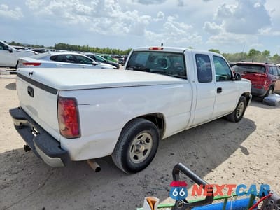 Trzecie zdjęcie samochodu z tyłu: 2003 CHEVROLET SILVERADO C1500 VIN:1GCEC19V63Z299673 - miniatura