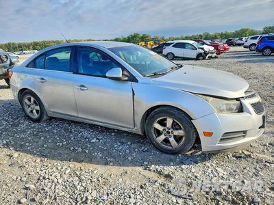 Czwarte zdjęcie samochodu z boku: 2014 CHEVROLET CRUZE LT VIN:1G1PC5SB6E7424789 - miniatura