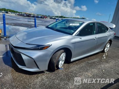 2026 TOYOTA CAMRY LE 4T1DAACK8TU713545 - główne zdjęcie licytacji z USA - miniatura
