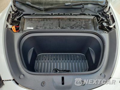 Zdjęcie 11 z 13 samochodu: 2022 TESLA MODEL Y VIN:7SAYGDEF7NF319474 - miniatura