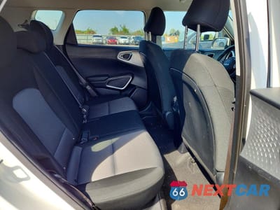 Zdjęcie 11 z 14 samochodu: 2025 KIA SOUL LX VIN:KNDJ23AU4S7926994 - miniatura