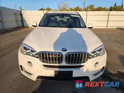 Piąte zdjęcie samochodu w środku: 2016 BMW X5 XDR40E VIN:5UXKT0C58G0S79150 - miniatura