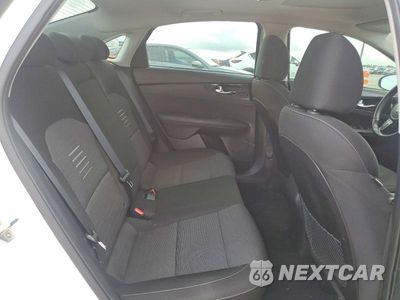 Zdjęcie 10 z 12 samochodu: 2019 KIA FORTE S VIN:3KPF34AD5KE061963 - miniatura