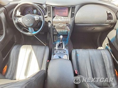 Zdjęcie 8 z 14 samochodu: 2017 INFINITI QX70 BASE VIN:JN8CS1MW5HM412144 - miniatura