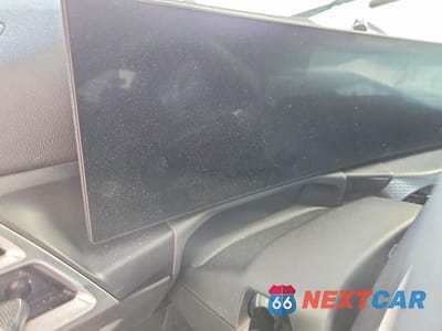 Zdjęcie 9 z 12 samochodu: 2026 BMW 330XI VIN:3MW89CW00T8G53341 - miniatura