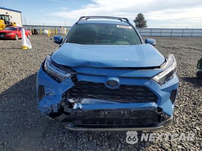 Piąte zdjęcie samochodu w środku: 2024 TOYOTA RAV4 SE VIN:JTM16RFV9RD145845 - miniatura