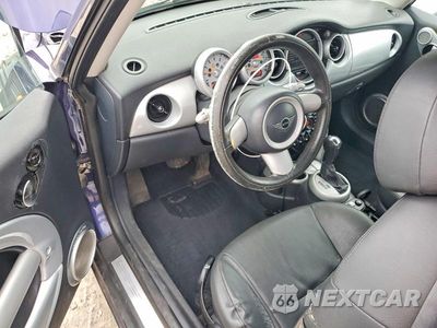 Zdjęcie 8 z 13 samochodu: 2005 MINI COOPER VIN:WMWRC33445TJ65096 - miniatura