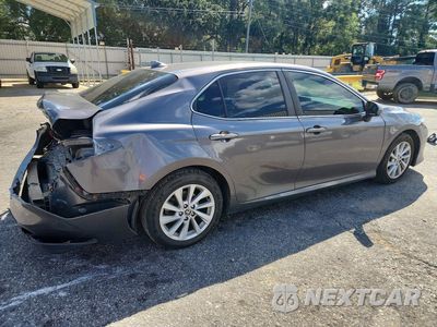Piąte zdjęcie samochodu w środku: 2021 TOYOTA CAMRY LE VIN:4T1C11AK0MU582417 - miniatura