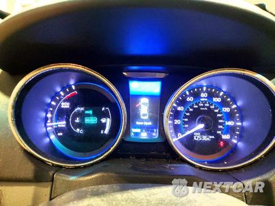 Zdjęcie 9 z 12 samochodu: 2011 HYUNDAI SONATA HYBRID VIN:KMHEC4A43BA006230 - miniatura