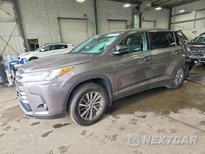 2019 TOYOTA HIGHLANDER XLE 5TDJZRFH6KS951833 - główne zdjęcie licytacji z USA - miniatura