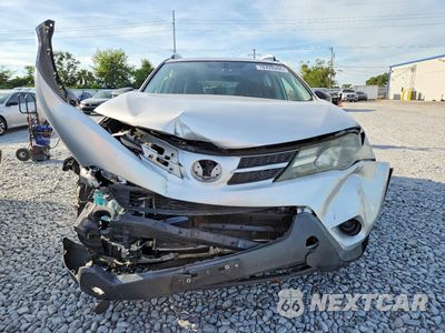 Piąte zdjęcie samochodu w środku: 2014 TOYOTA RAV4 LE VIN:JTMBFREV2EJ006982 - miniatura