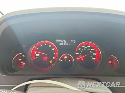 Zdjęcie 9 z 13 samochodu: 2011 GMC ACADIA VIN:1GKKRRED3BJ417323 - miniatura