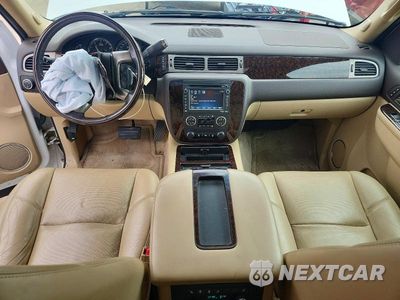 Zdjęcie 8 z 13 samochodu: 2014 GMC YUKON DENALI VIN:1GKS2EEF2ER178402 - miniatura