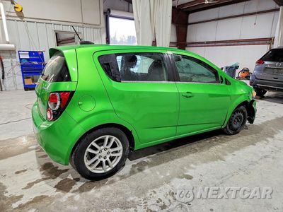 Trzecie zdjęcie samochodu z tyłu: 2015 CHEVROLET SONIC LT VIN:1G1JC6SG8F4101550 - miniatura
