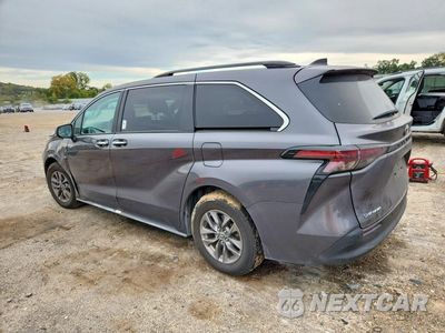 Drugie zdjęcie samochodu z przodu: 2025 TOYOTA SIENNA XLE 7-PASSENGER VIN:5TDYSKFC1SS155764 - miniatura