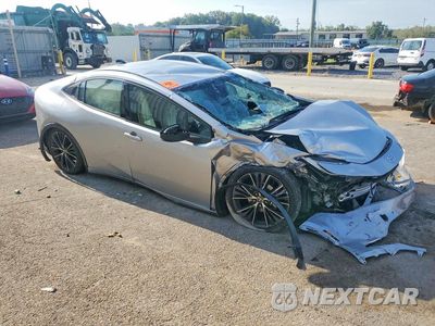 Czwarte zdjęcie samochodu z boku: 2026 TOYOTA PRIUS XLE VIN:JTDACAAU5T3066632 - miniatura