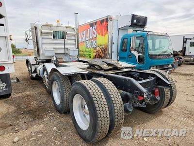 Drugie zdjęcie samochodu z przodu: 2005 KENWORTH T800 SEMI TRUCK VIN:1NKDLB0X55R080561 - miniatura