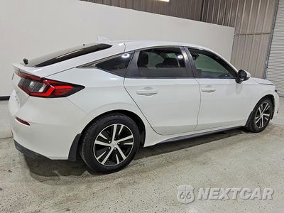 Trzecie zdjęcie samochodu z tyłu: 2022 HONDA CIVIC LX VIN:19XFL2H55NE008784 - miniatura