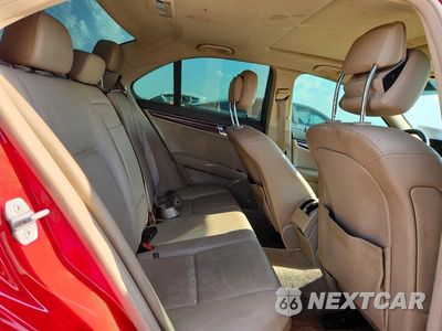 Zdjęcie 10 z 13 samochodu: 2010 MERCEDES-BENZ C 300 VIN:WDDGF5EB5AF445830 - miniatura