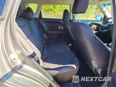 Zdjęcie 11 z 13 samochodu: 2016 KIA SOUL BASE VIN:KNDJN2A2XG7239221 - miniatura