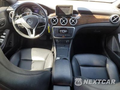 Zdjęcie 8 z 12 samochodu: 2014 MERCEDES-BENZ CLA 250 VIN:WDDSJ4EB8EN157198 - miniatura