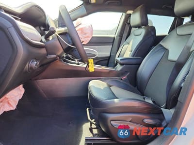 Zdjęcie 7 z 12 samochodu: 2025 JEEP COMPASS LATITUDE VIN:3C4NJDBN1ST592890 - miniatura