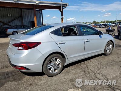 Trzecie zdjęcie samochodu z tyłu: 2020 HYUNDAI ELANTRA VIN:5NPD84LF5LH533485 - miniatura