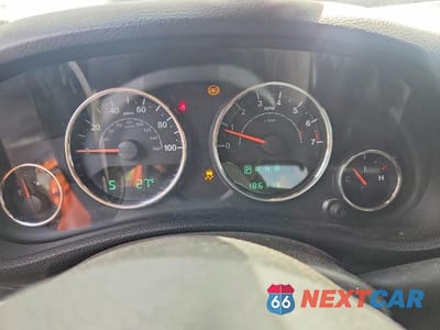 Zdjęcie 9 z 12 samochodu: 2014 JEEP WRANGLER UNLIMITED RUBICON VIN:1C4BJWFG7EL145104 - miniatura