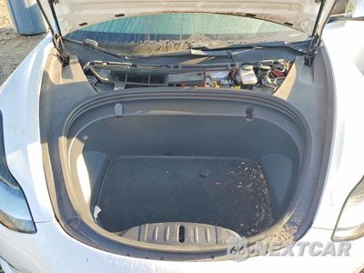Zdjęcie 11 z 12 samochodu: 2019 TESLA MODEL 3 VIN:5YJ3E1EB7KF434127 - miniatura
