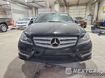 Piąte zdjęcie samochodu w środku: 2013 MERCEDES-BENZ C 300 4MATIC VIN:WDDGF8AB5DA783236 - miniatura