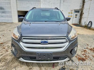Piąte zdjęcie samochodu w środku: 2018 FORD ESCAPE SE VIN:1FMCU9GD0JUD17460 - miniatura