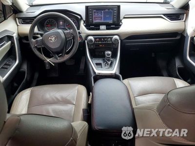 Zdjęcie 8 z 13 samochodu: 2021 TOYOTA RAV4 XLE VIN:2T3W1RFV3MW147199 - miniatura