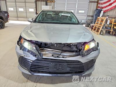 Piąte zdjęcie samochodu w środku: 2022 TOYOTA CAMRY LE VIN:4T1C31AK1NU587637 - miniatura