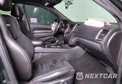 Piąte zdjęcie samochodu w środku: 2020 DODGE DURANGO SRT VIN:1C4SDJGJ1LC192968 - miniatura
