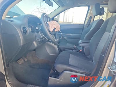 Zdjęcie 7 z 14 samochodu: 2014 JEEP COMPASS SPORT VIN:1C4NJCBA6ED844604 - miniatura