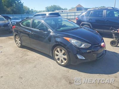 Czwarte zdjęcie samochodu z boku: 2013 HYUNDAI ELANTRA LIMITED VIN:KMHDH4AE8DU572648 - miniatura